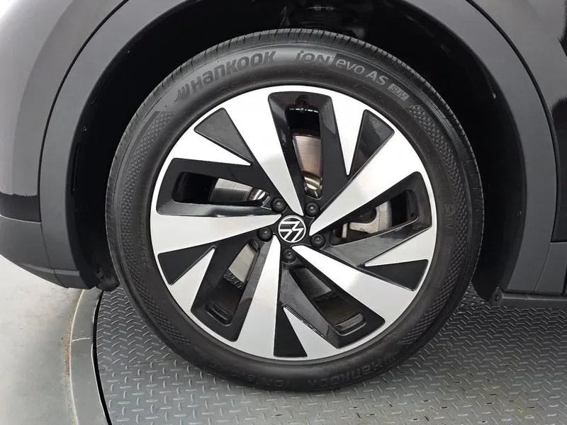 VW ID.4 PRO, снимка 5 - Автомобили и джипове - 56325101