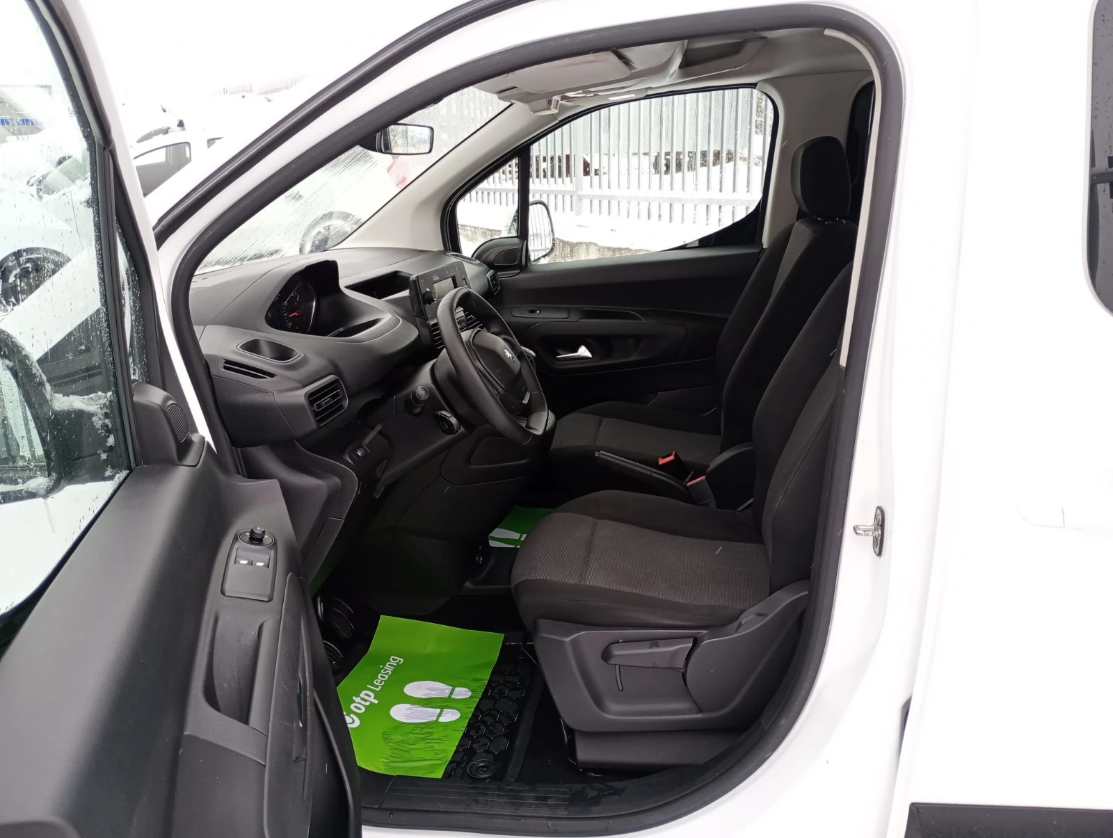 Peugeot Rifter Peugeot Rifter 1.5 BlueHDi 102 кс-5 speed - изображение 5
