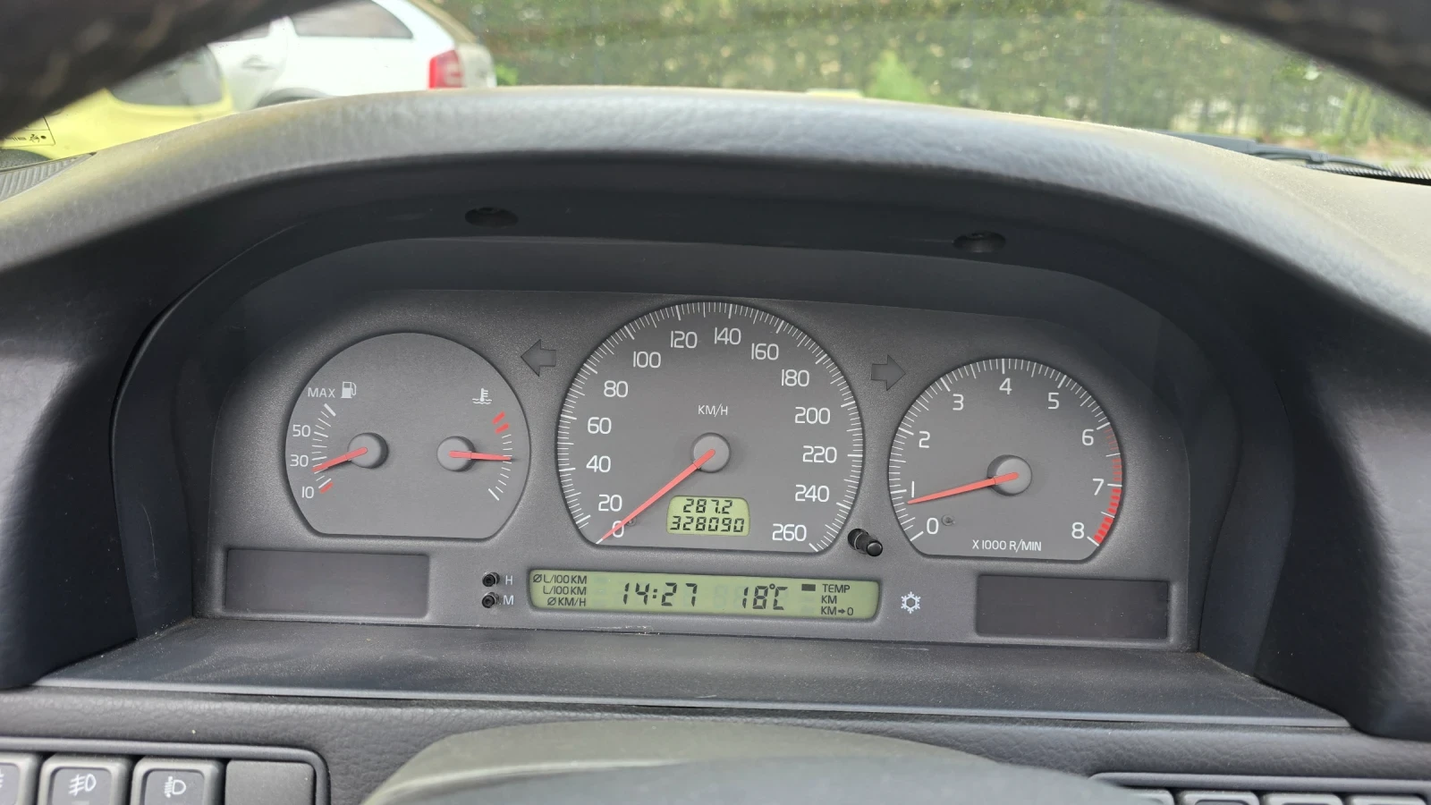 Volvo C70 2.0T Cabrio - изображение 9