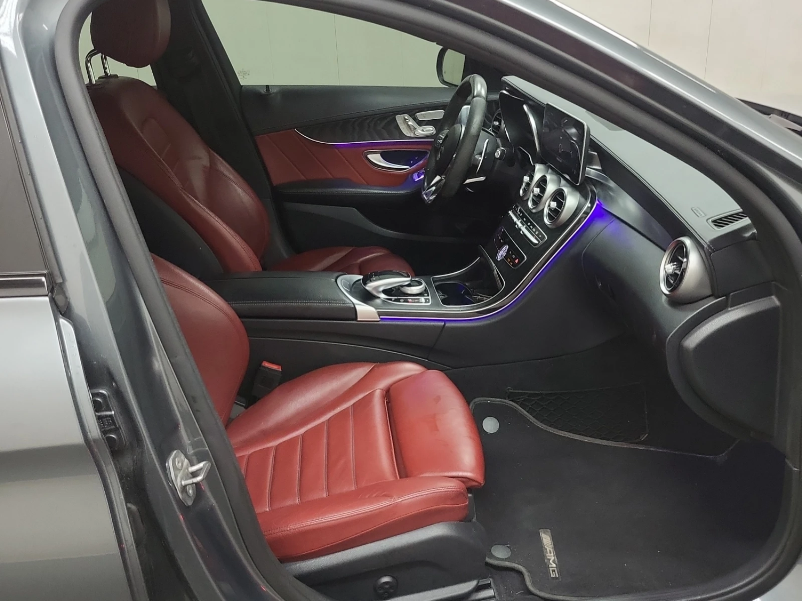 Mercedes-Benz C 43 AMG CARFAX* ОПЦИЯ ЗА ФИНАНСИРАНЕ*  - изображение 8