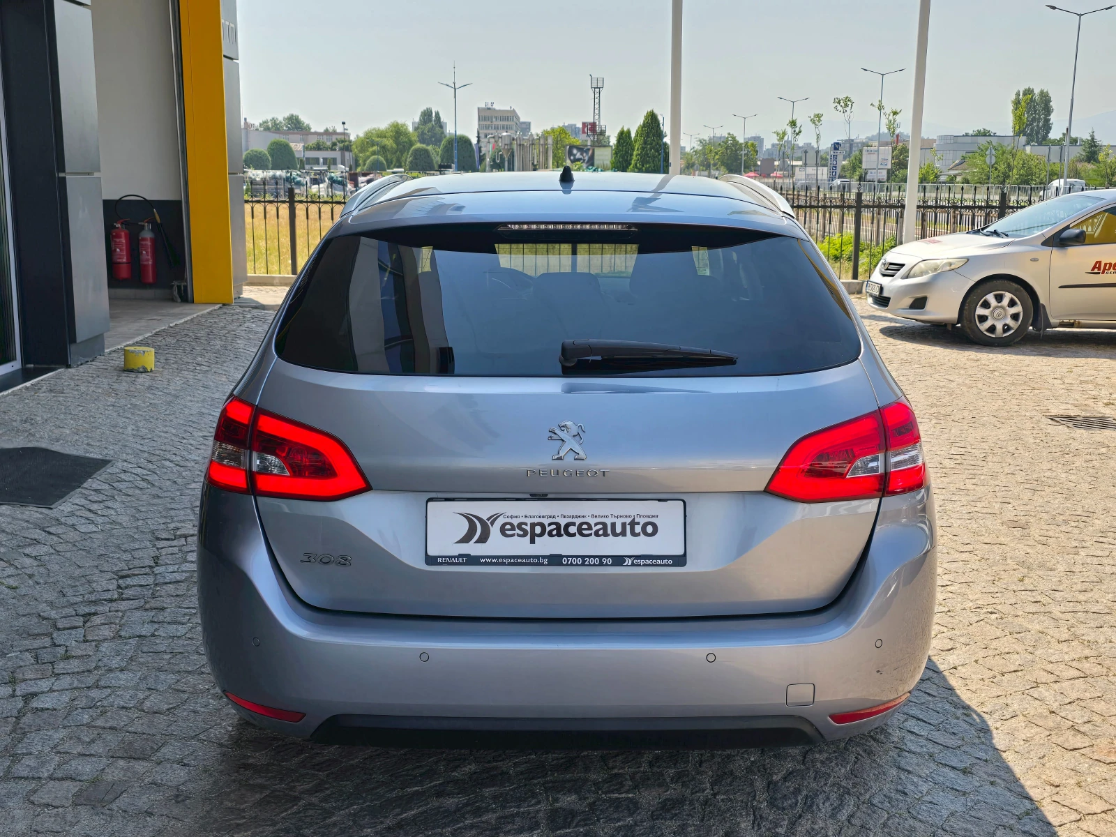 Peugeot 308 1.5 BlueHDi/130к.с./Automatic - изображение 6