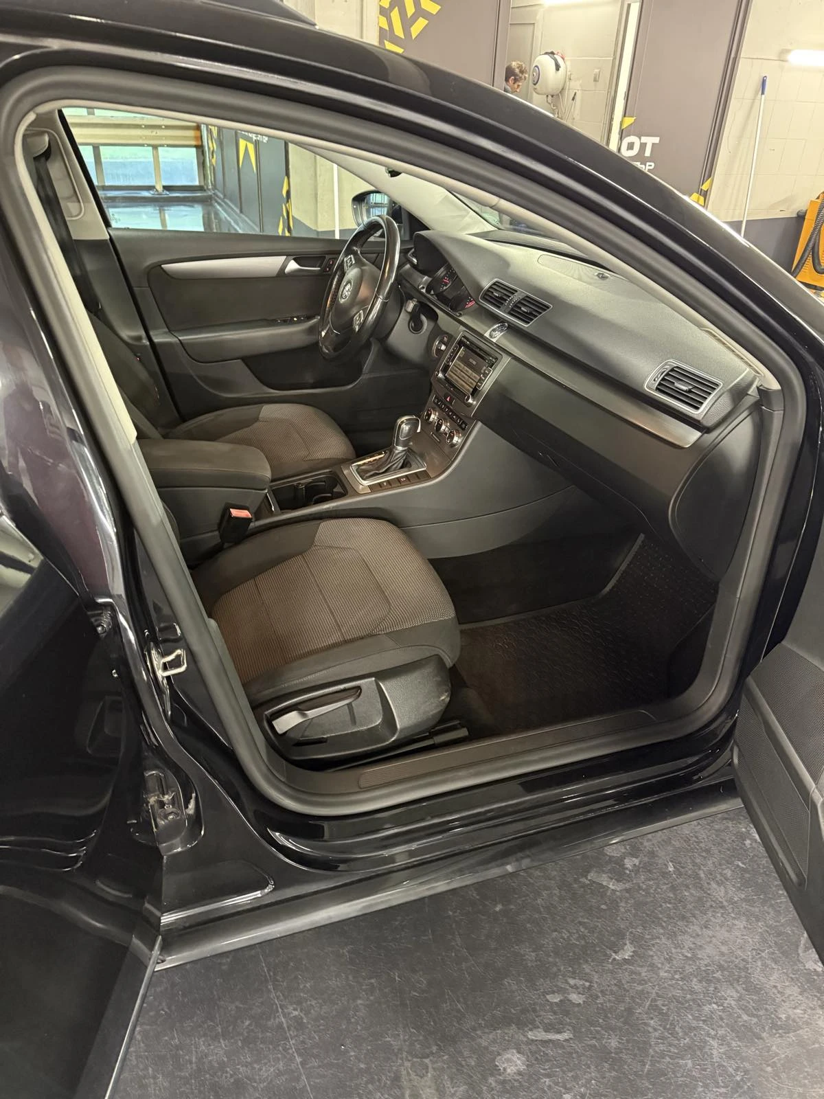 VW Passat B7  2.0TDI - N1 - изображение 9