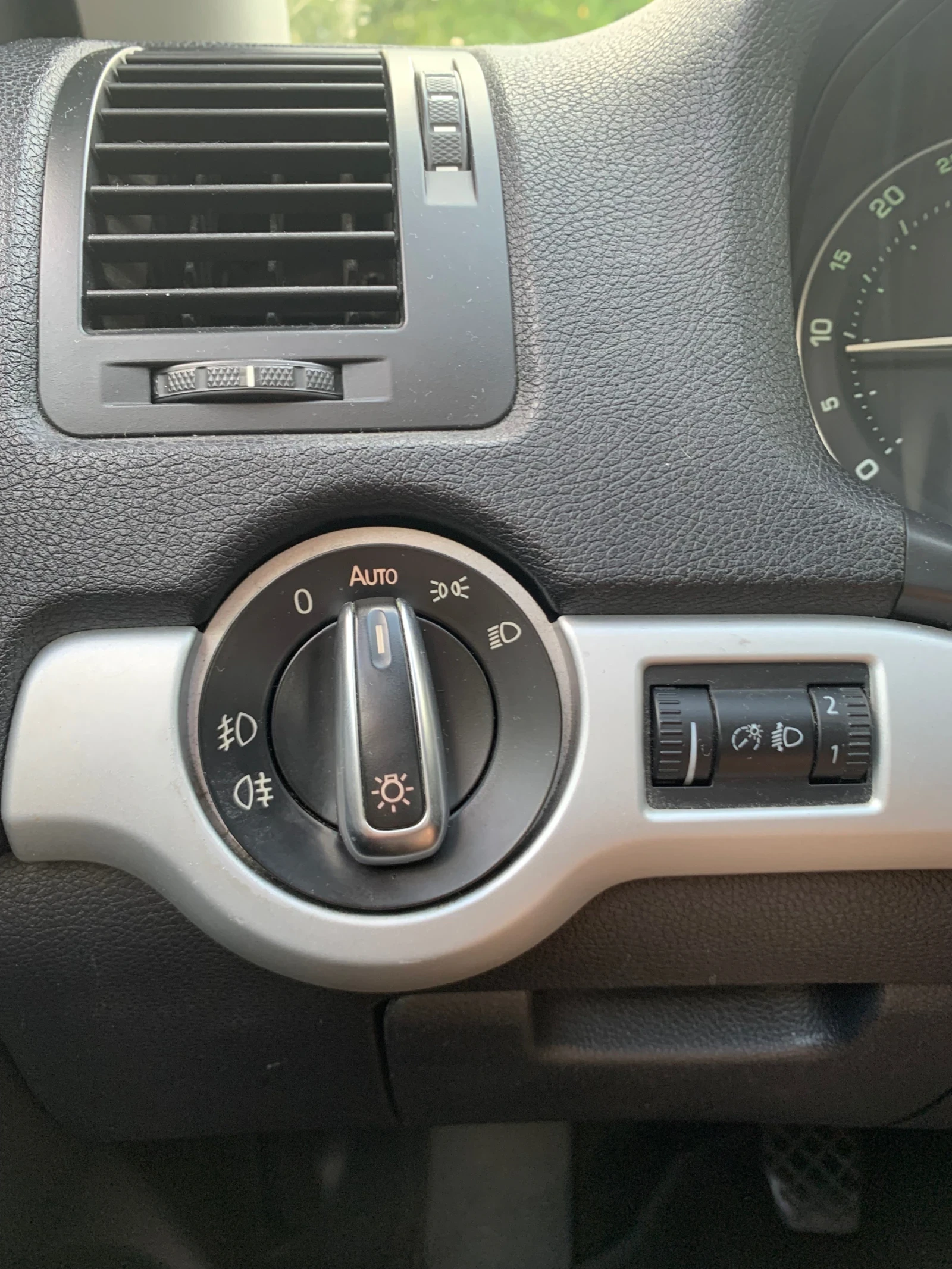 Skoda Octavia 2 1.9 TDI  - изображение 6