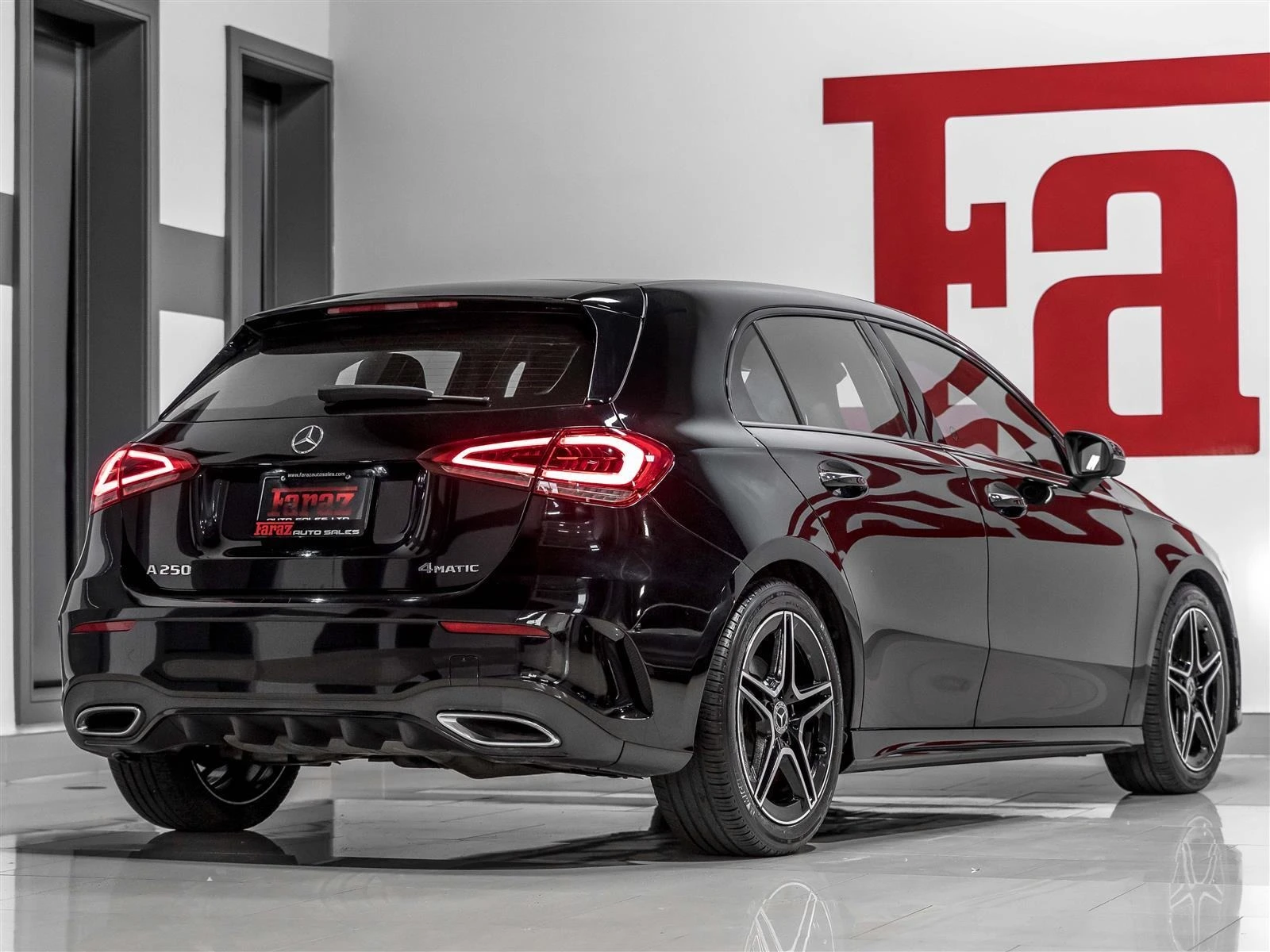 Mercedes-Benz A 250 AMG PKG NIGHT PKG С РЕГИСТРАЦИЯ & АВТО КРЕДИТ - изображение 3