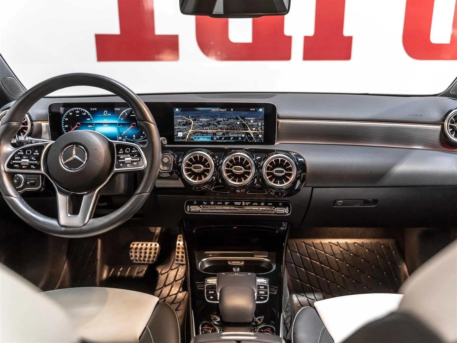 Mercedes-Benz A 250 AMG PKG NIGHT PKG С РЕГИСТРАЦИЯ & АВТО КРЕДИТ - изображение 9