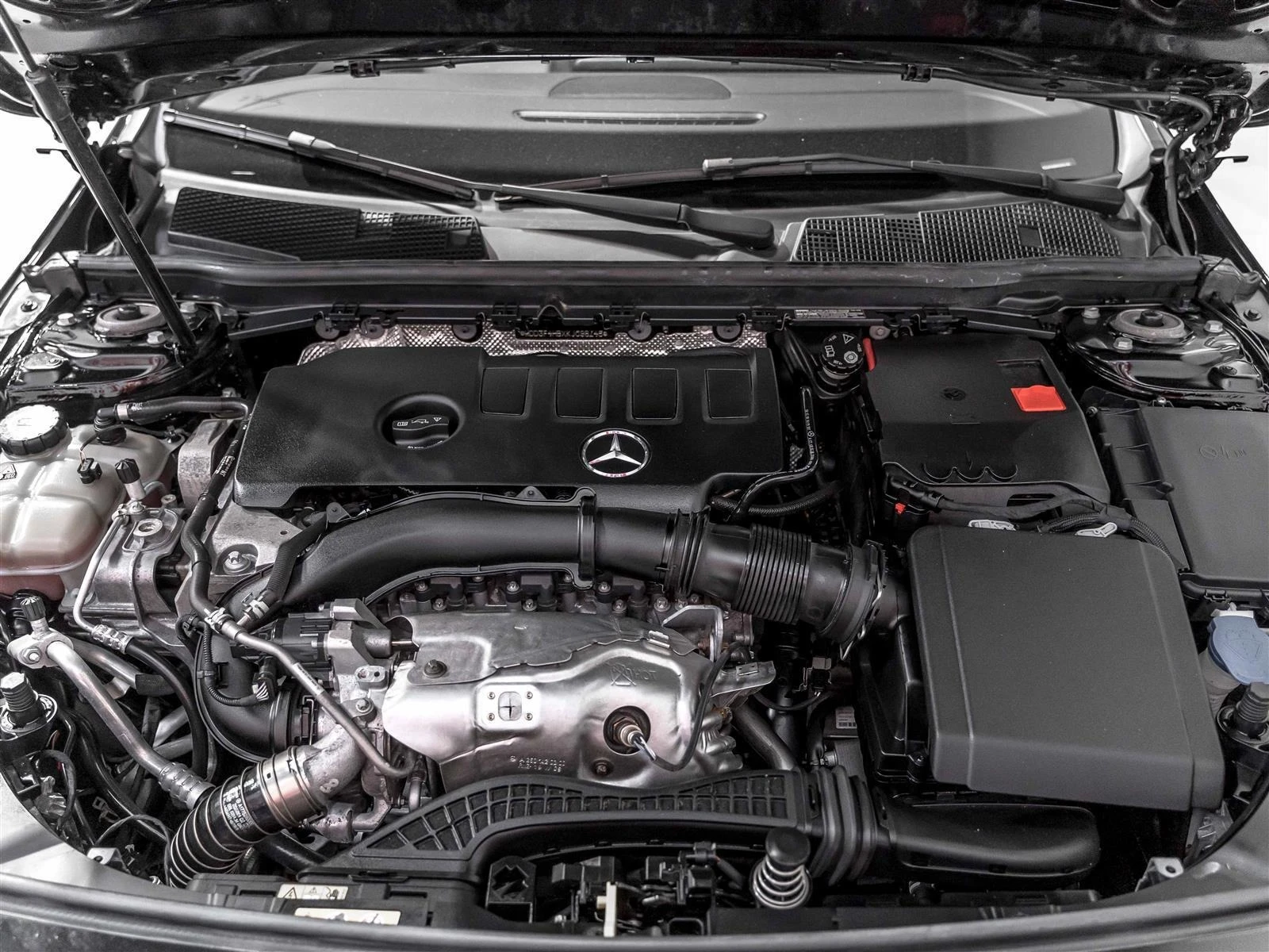 Mercedes-Benz A 250 AMG PKG NIGHT PKG С РЕГИСТРАЦИЯ & АВТО КРЕДИТ - изображение 6