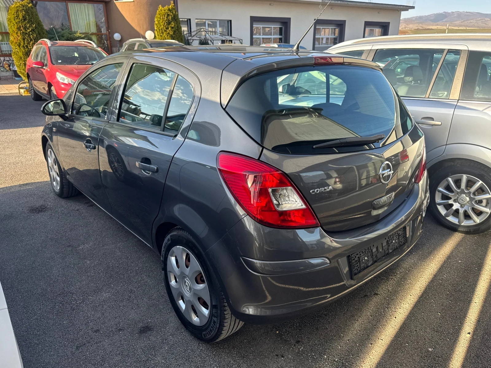 Opel Corsa 1.2i GAZ ENJOY, снимка 3 - Автомобили и джипове - 53842357