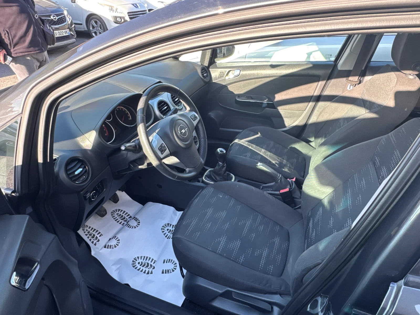 Opel Corsa 1.2i GAZ ENJOY, снимка 6 - Автомобили и джипове - 53842357