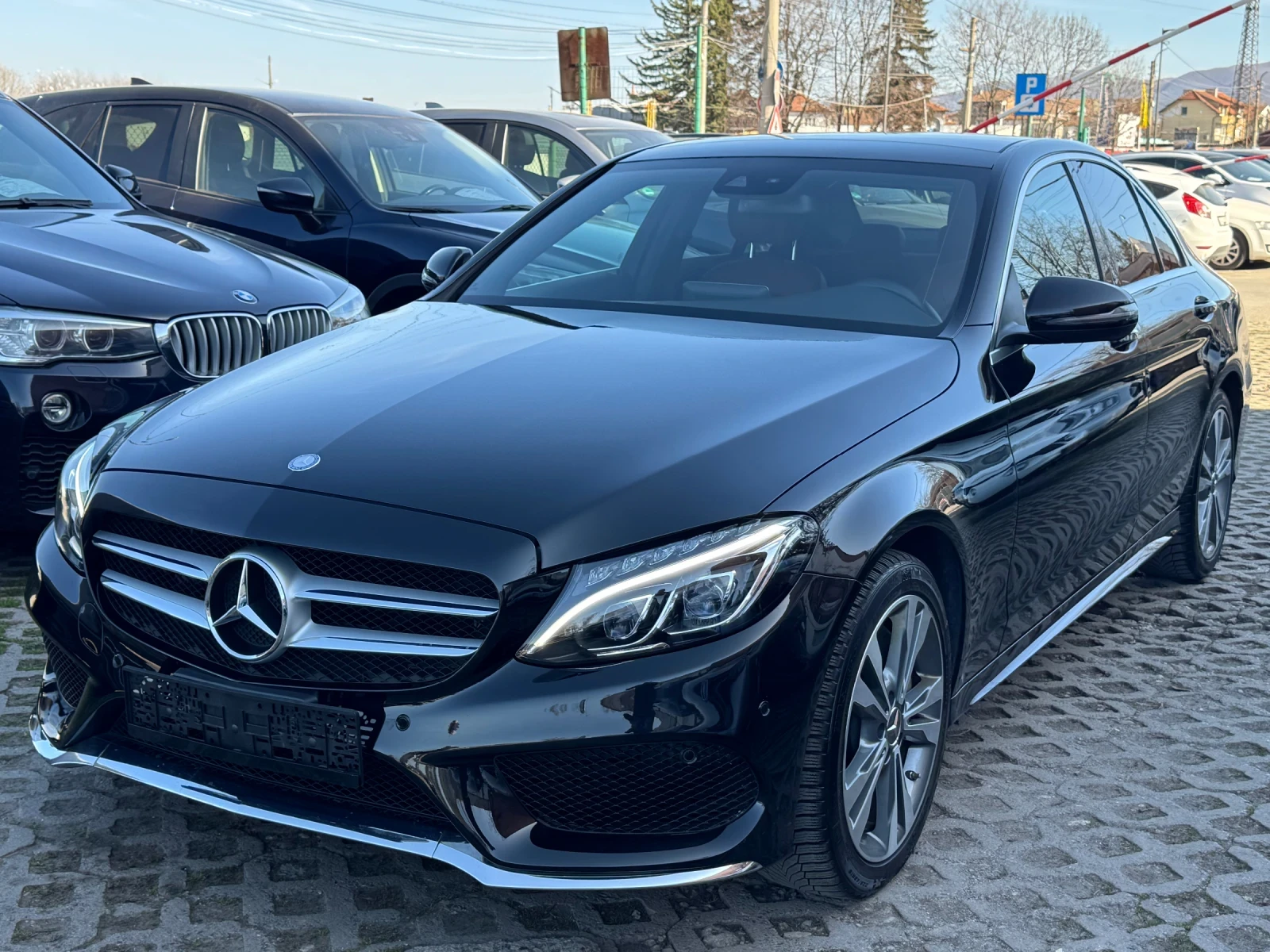 Mercedes-Benz C 400 AMG 4MATIC ПАНОРАМА КАМЕРА, снимка 3 - Автомобили и джипове - 53863847