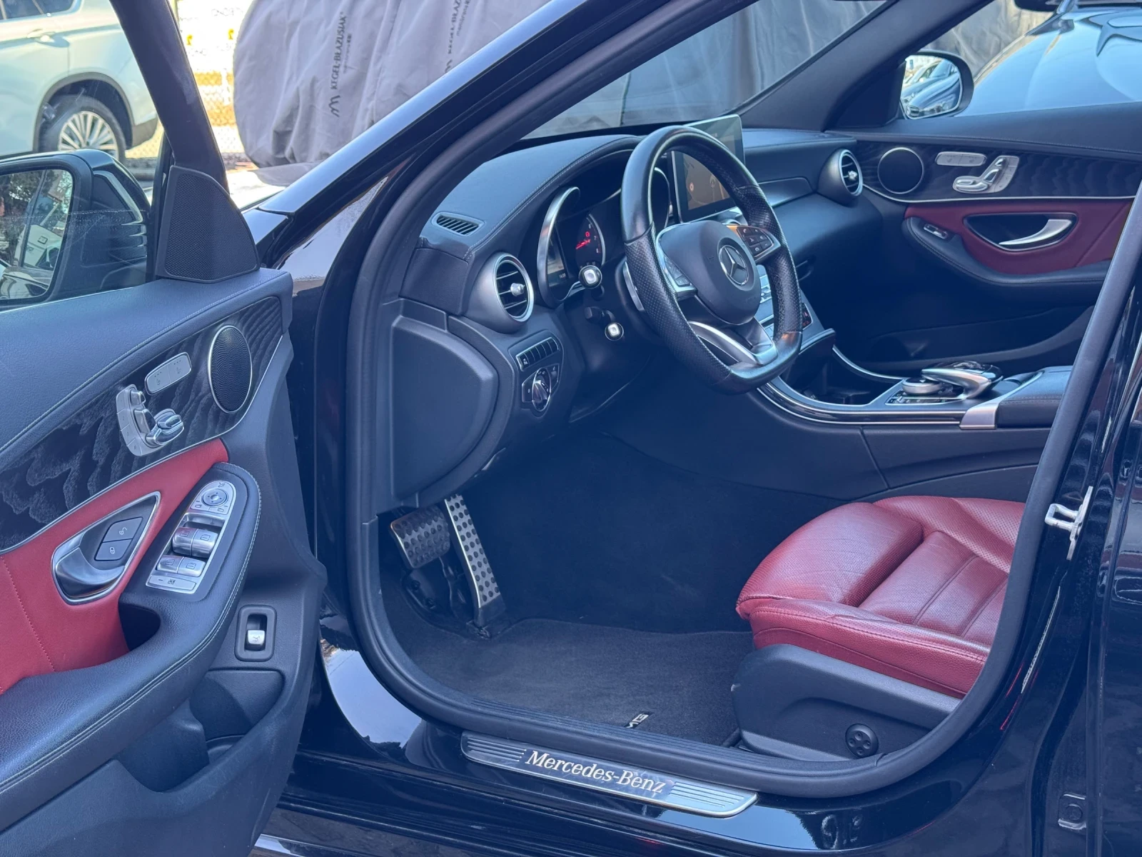 Mercedes-Benz C 400 AMG 4MATIC ПАНОРАМА КАМЕРА, снимка 9 - Автомобили и джипове - 53863847