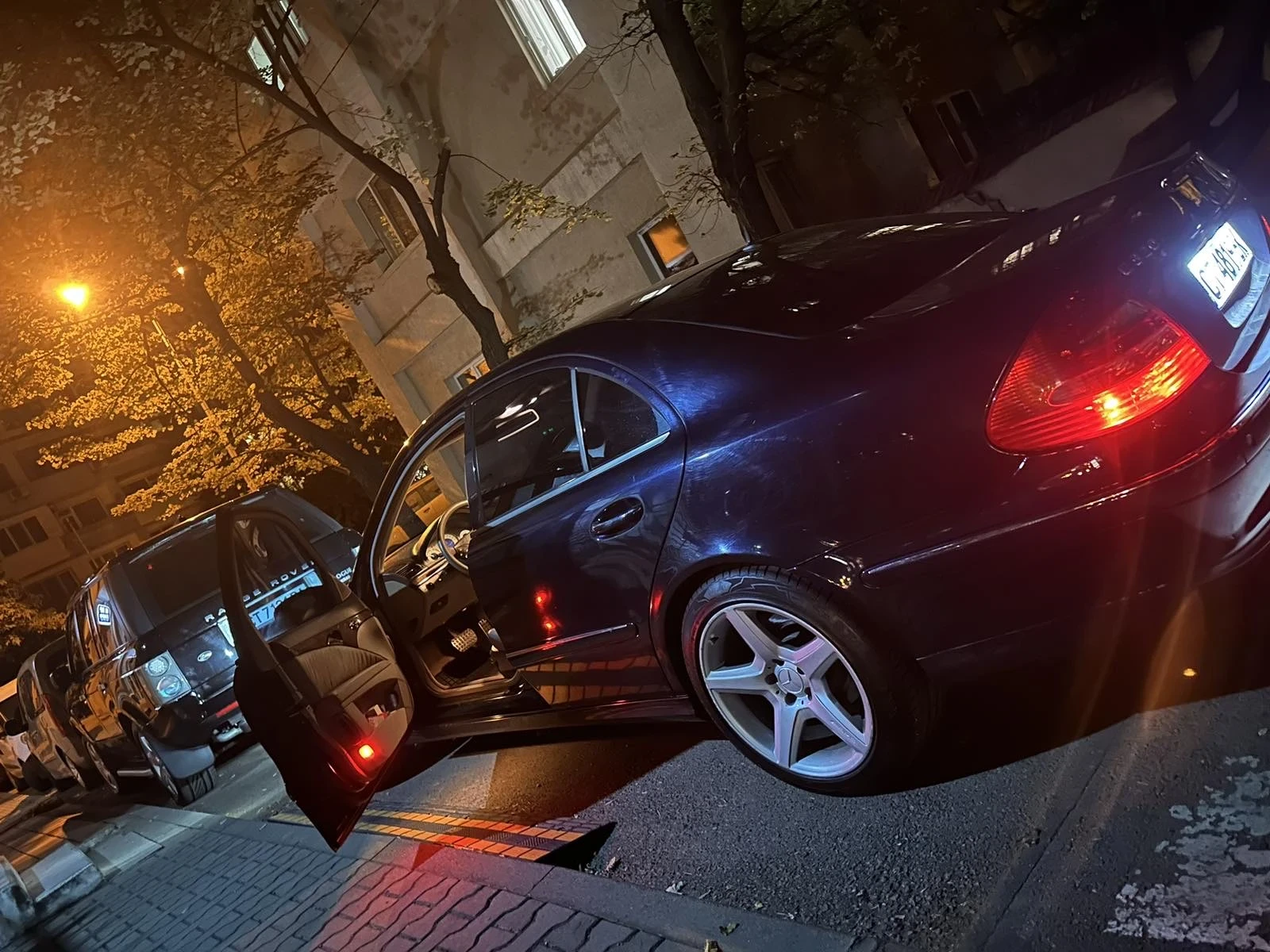 Mercedes-Benz E 320 Mercedes-Benz E320, снимка 6 - Автомобили и джипове - 53961301