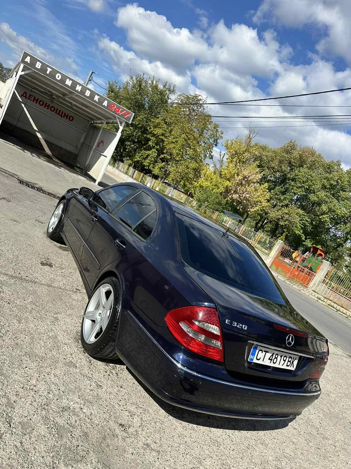 Mercedes-Benz E 320 Mercedes-Benz E320, снимка 2 - Автомобили и джипове - 53961301