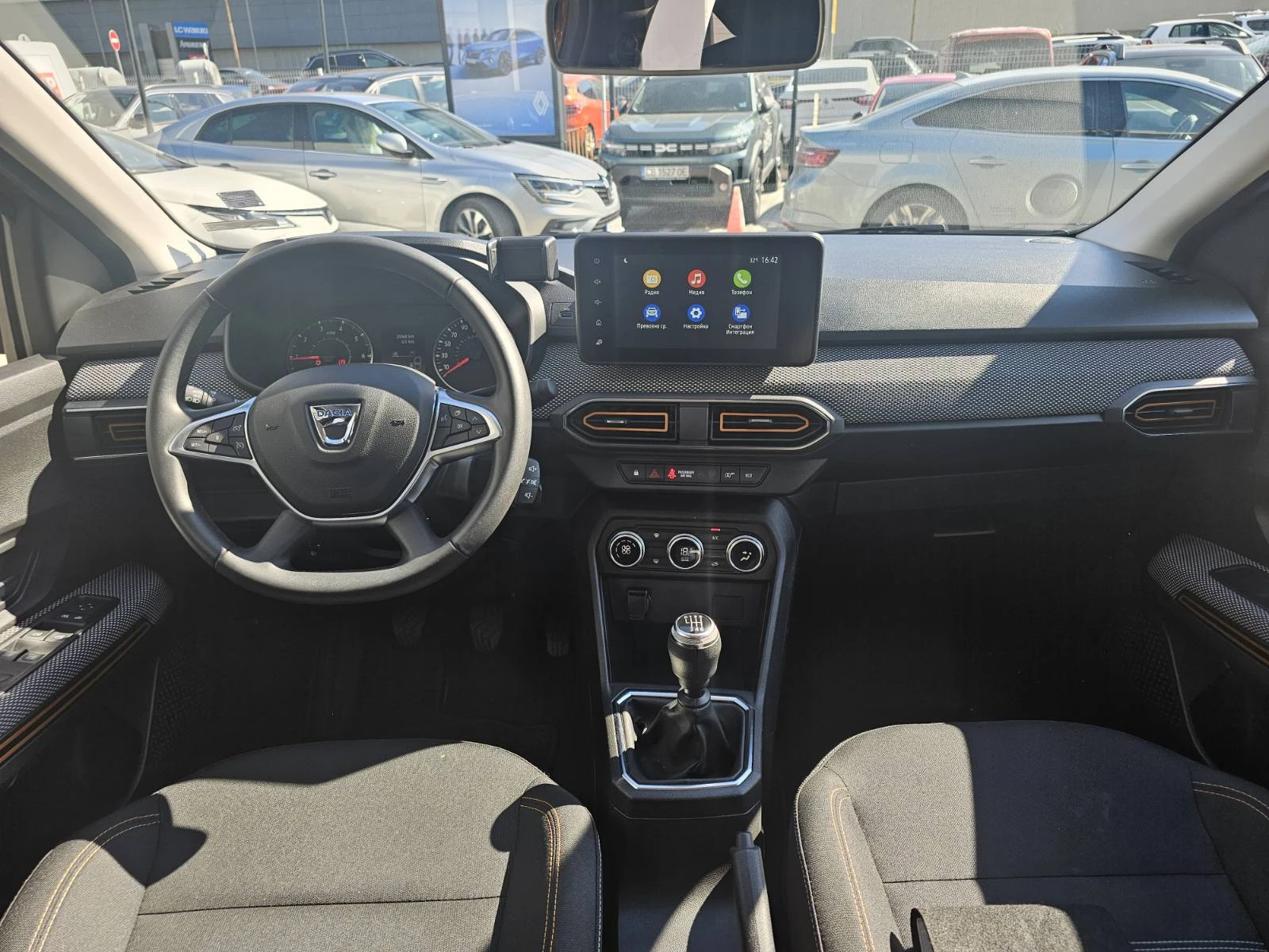 Dacia Sandero 1.0 TCe 90 Stop&Start, снимка 9 - Автомобили и джипове - 54462479