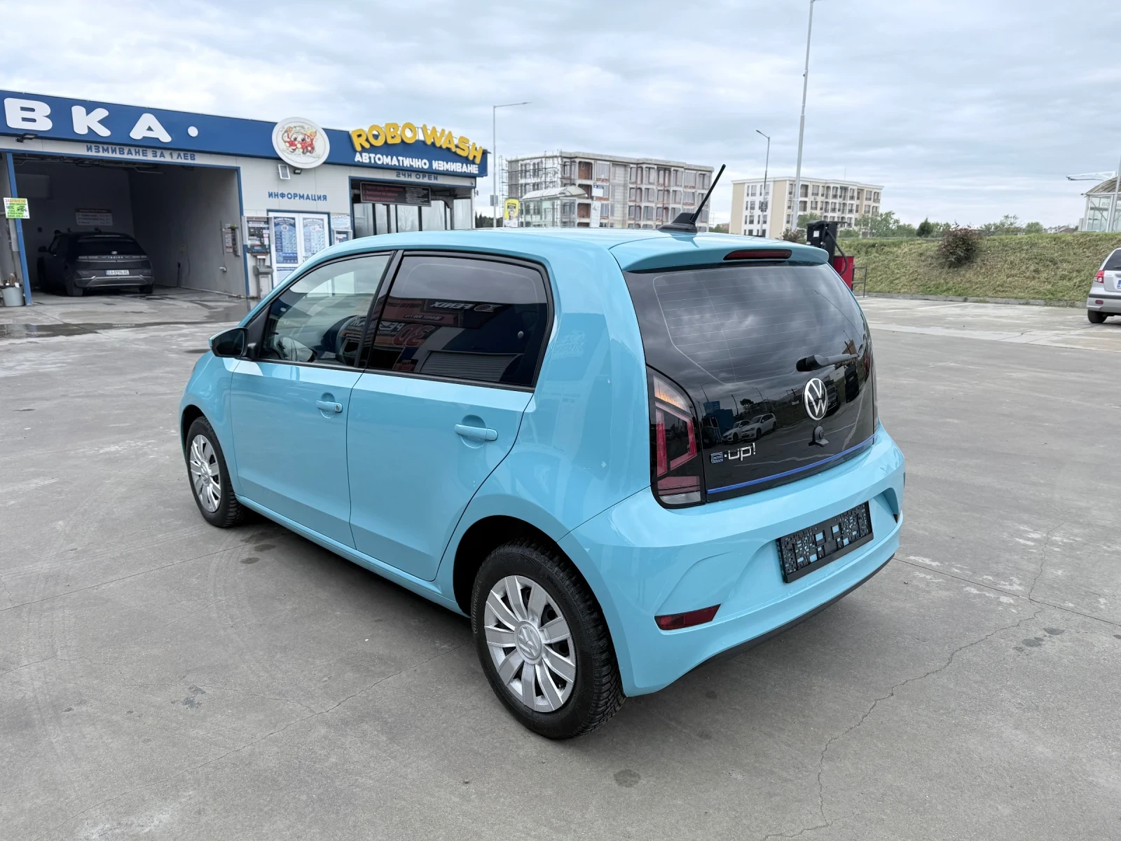 VW Up, снимка 3 - Автомобили и джипове - 54627869