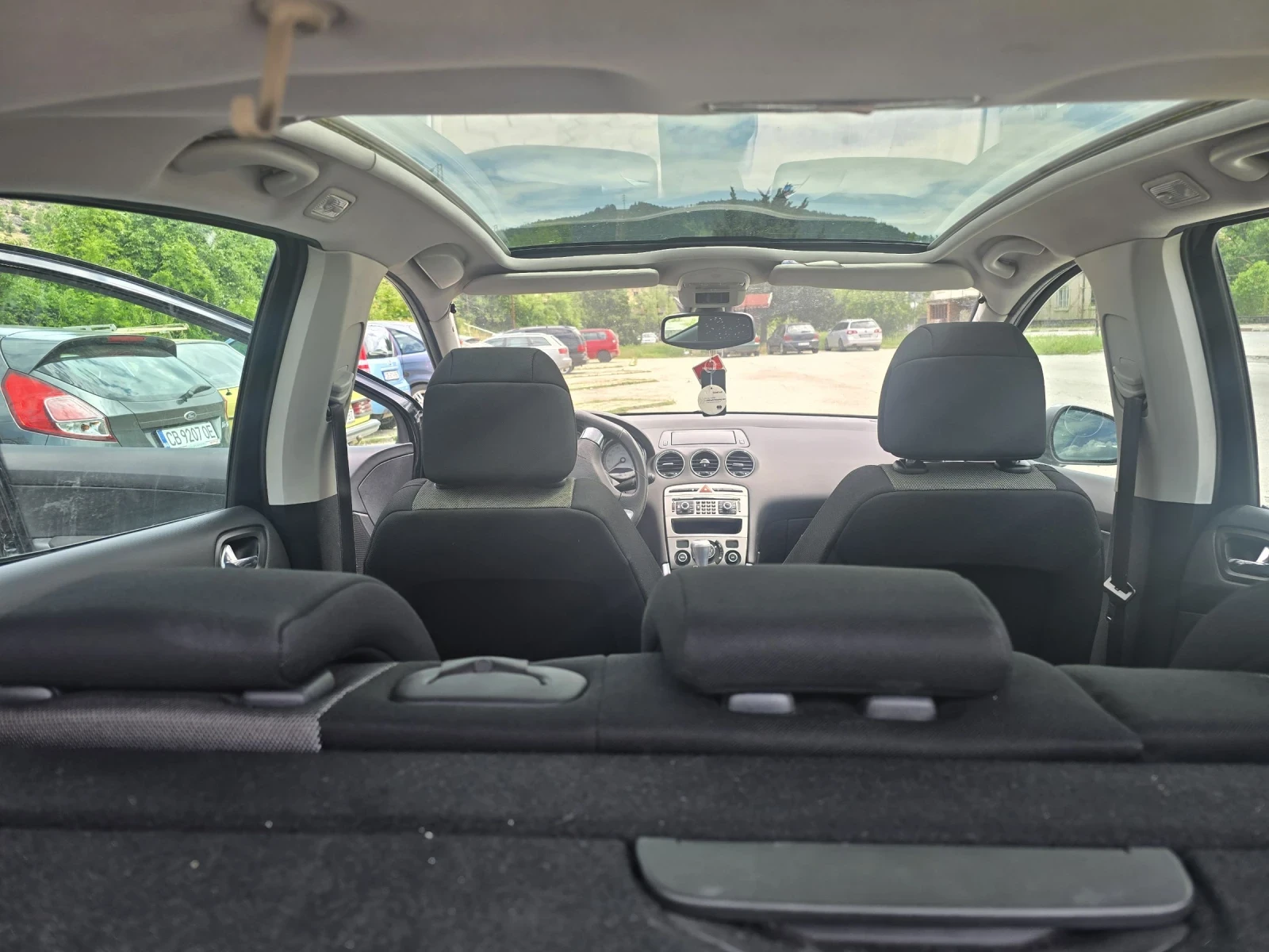 Peugeot 308 1.6HDI, снимка 14 - Автомобили и джипове - 54657442