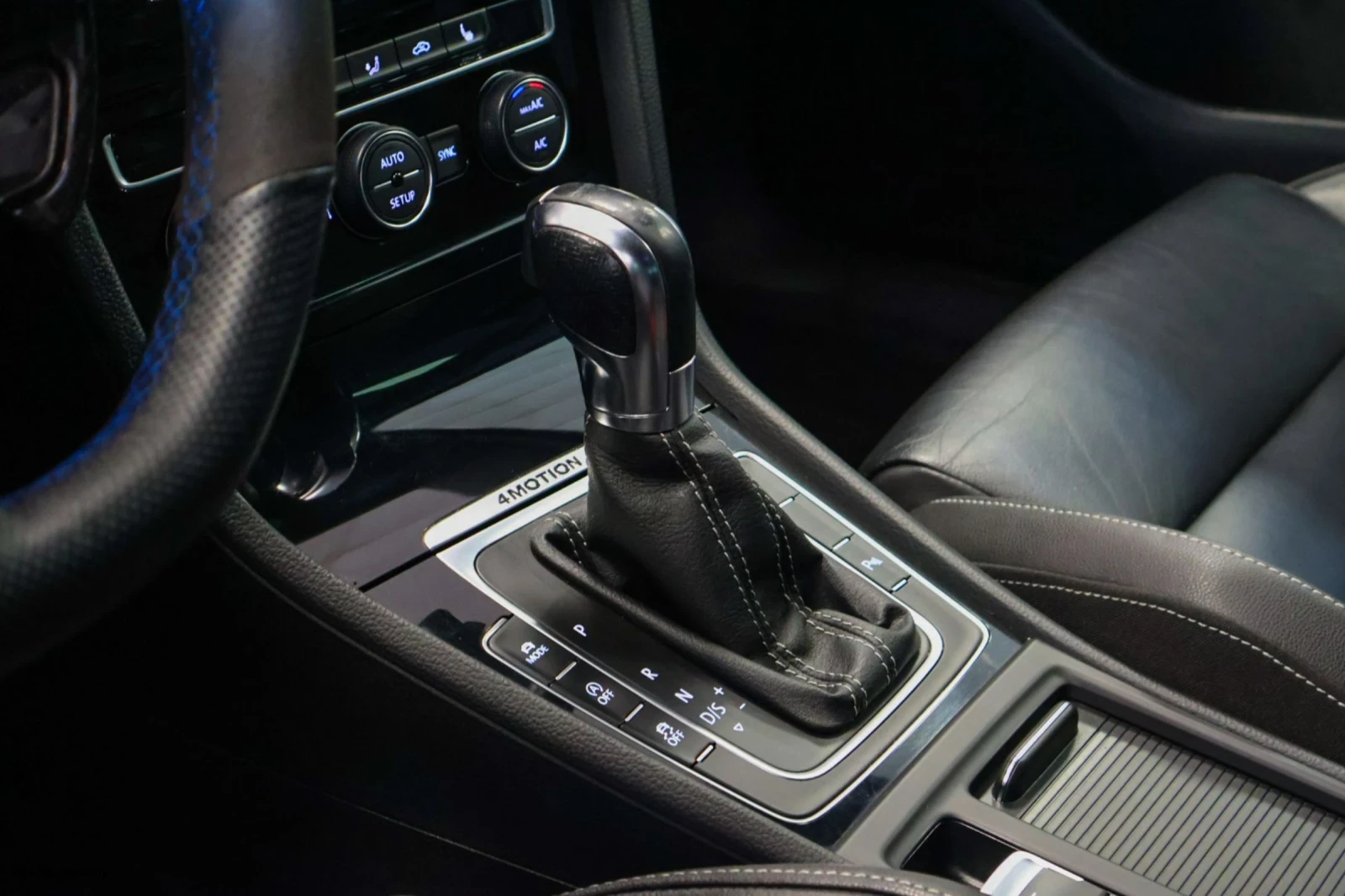 VW Golf R | 2.0TSI 300hp | DSG6 | 4Motion , снимка 17 - Автомобили и джипове - 54886847
