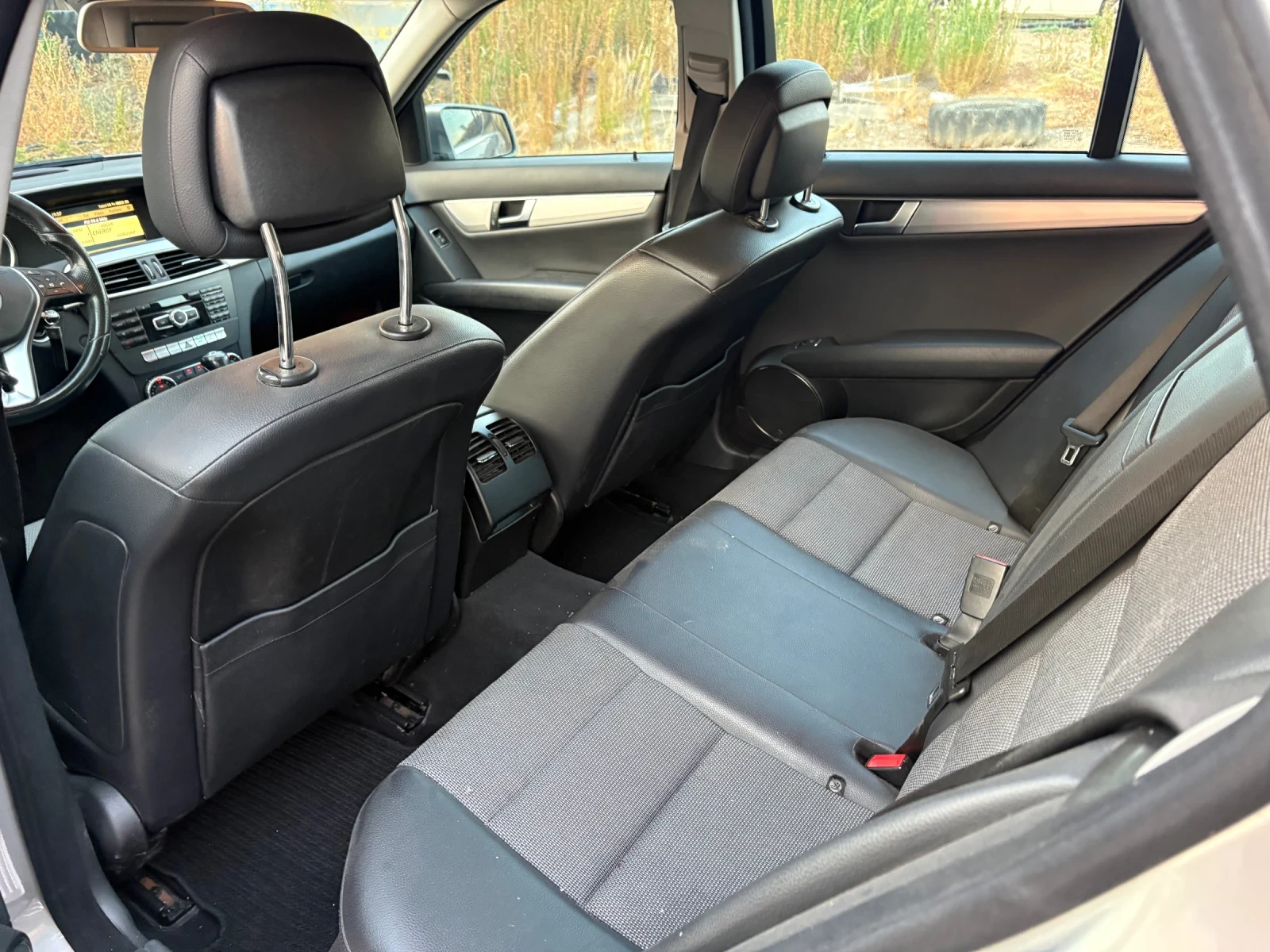 Mercedes-Benz C 220 Avangard, снимка 8 - Автомобили и джипове - 55710301