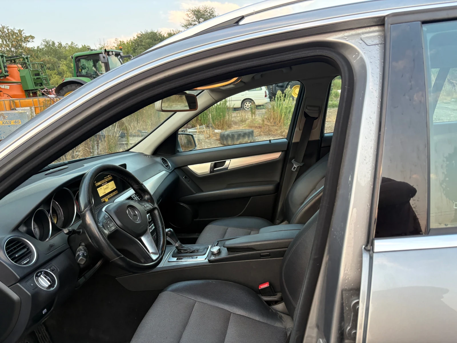 Mercedes-Benz C 220 Avangard, снимка 12 - Автомобили и джипове - 55710301