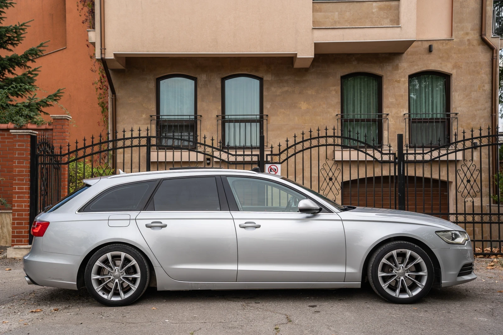 Audi A6 Quattro* Pano* Cam* Keyless, снимка 6 - Автомобили и джипове - 55954383
