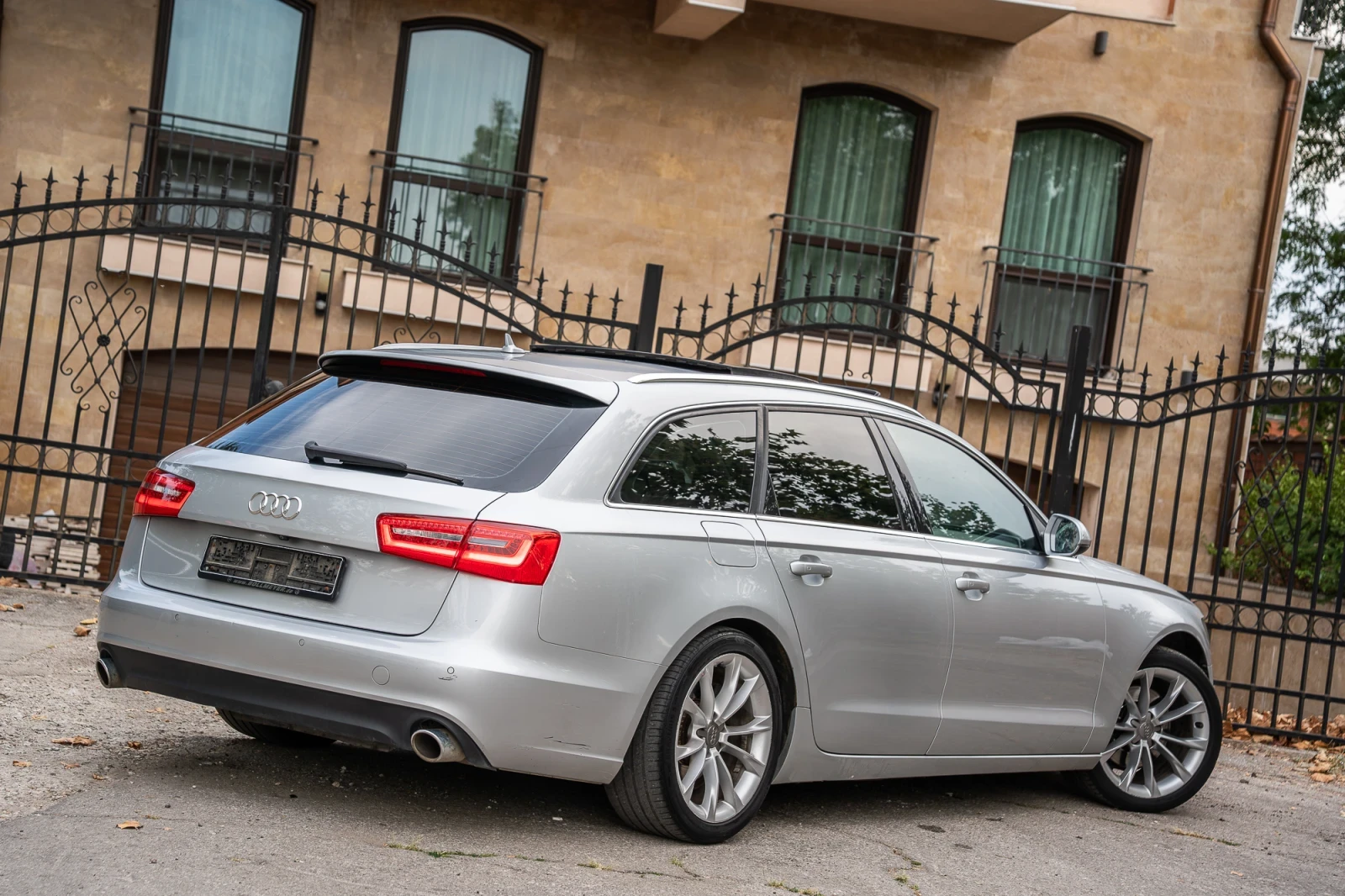 Audi A6 Quattro* Pano* Cam* Keyless, снимка 5 - Автомобили и джипове - 55954383