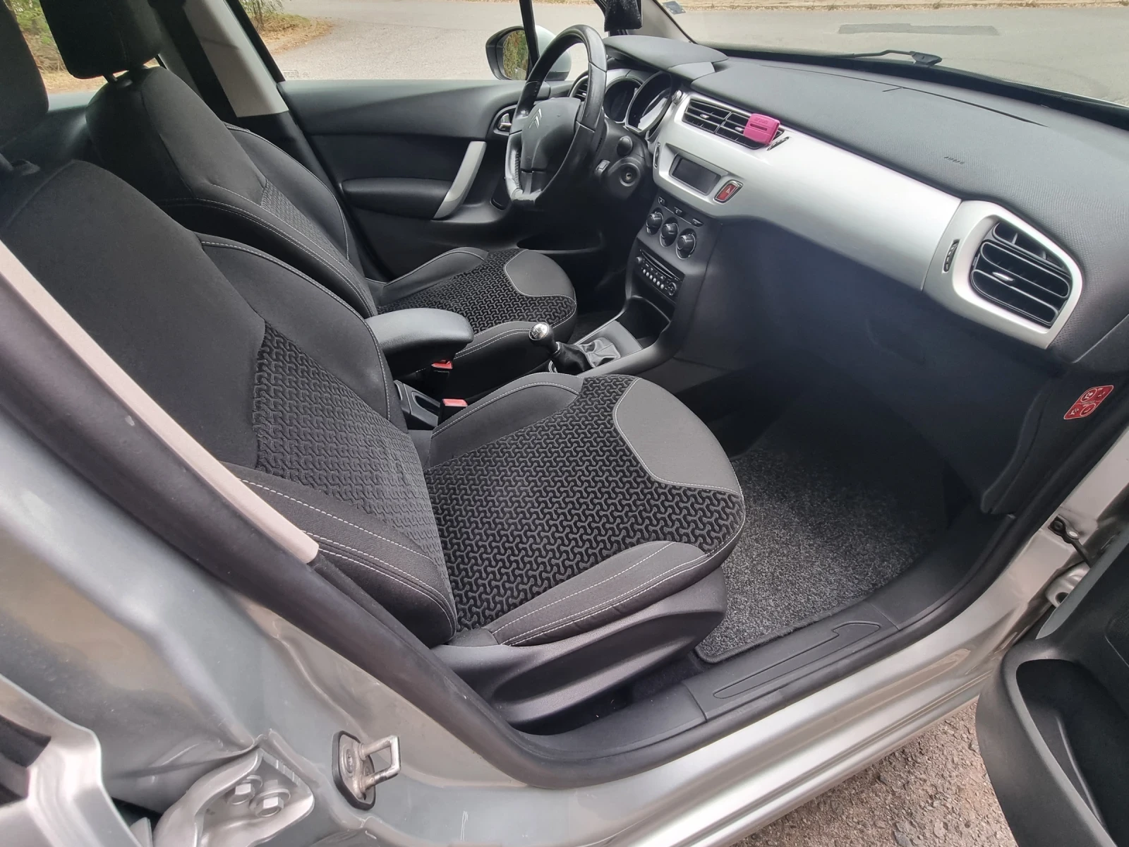 Citroen C3 2011, снимка 5 - Автомобили и джипове - 56194722