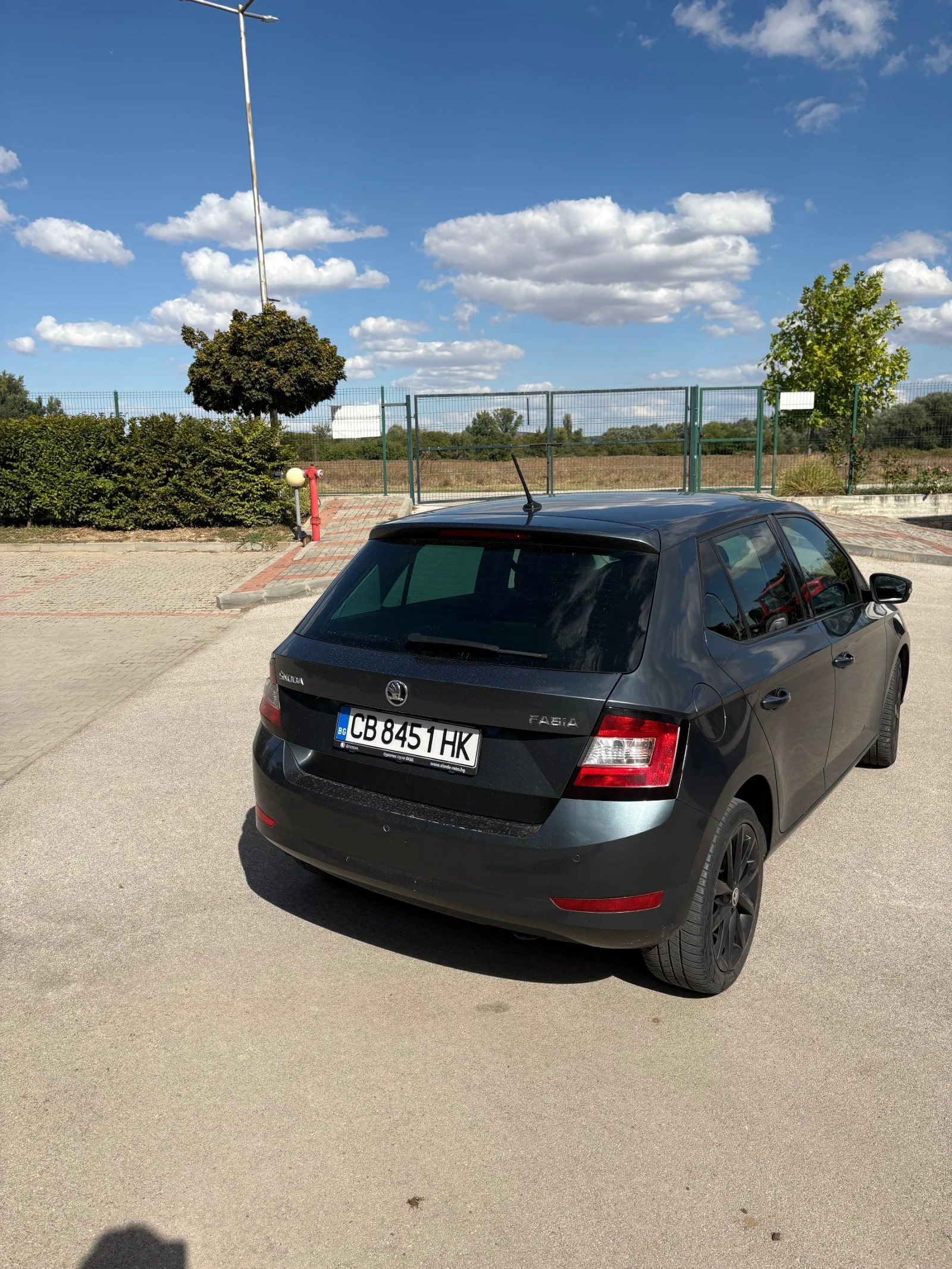 Skoda Fabia, снимка 3 - Автомобили и джипове - 56211780