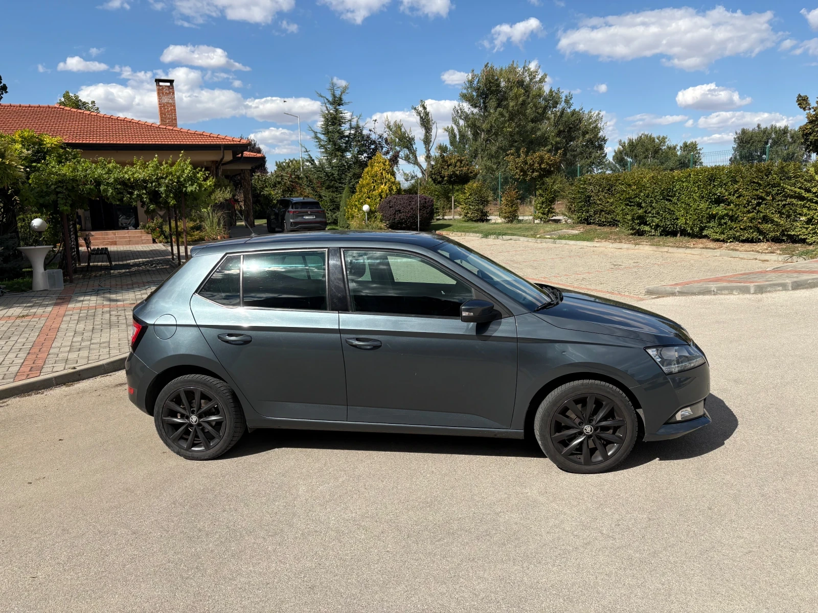Skoda Fabia, снимка 2 - Автомобили и джипове - 56211780