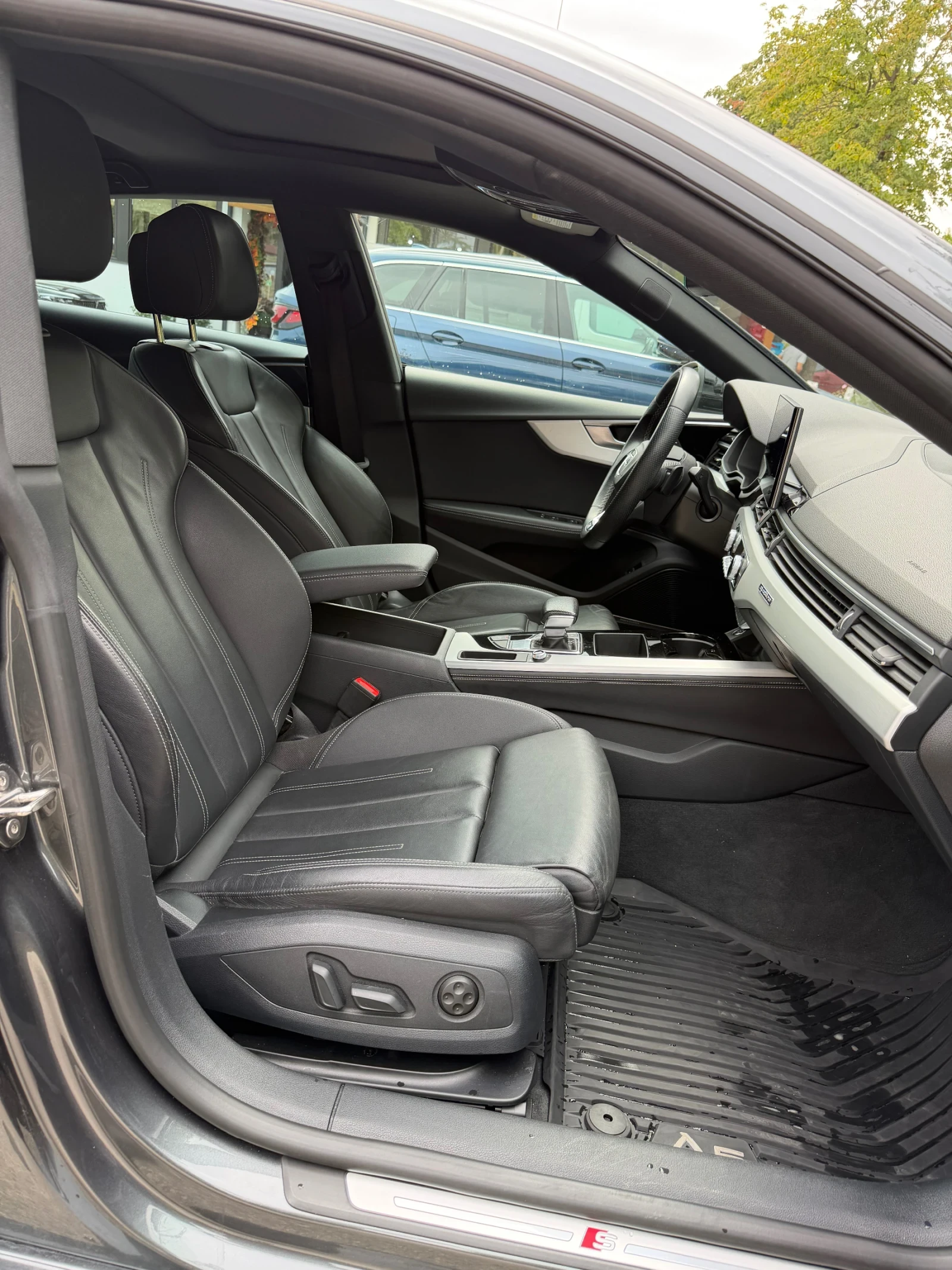 Audi A5 45 TFSI S-Line * B&O * Matrix * 360 * Pano, снимка 8 - Автомобили и джипове - 56226791