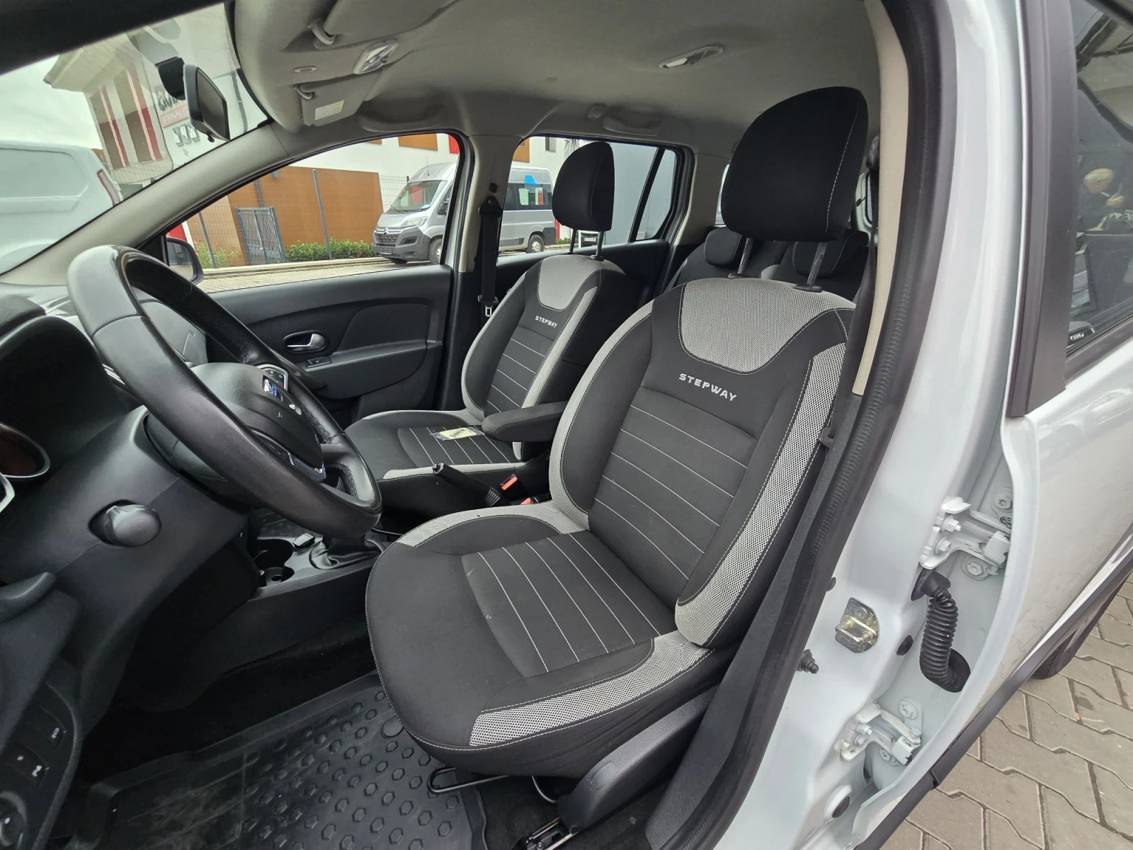 Dacia Logan 136000 km 6�� ���� | Mobile.bg � ����������� 11