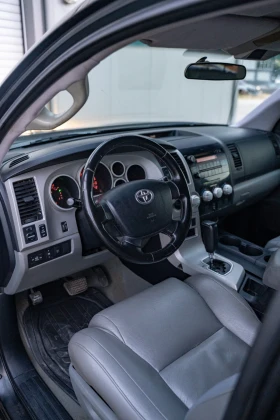 Toyota Tundra 4x4, снимка 8