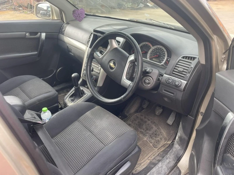 Chevrolet Captiva 2.0, снимка 8 - Автомобили и джипове - 42322282