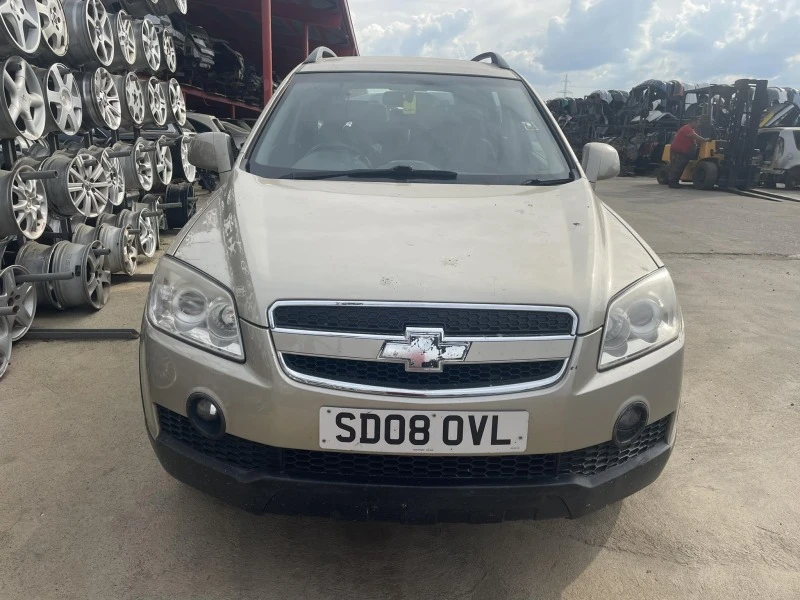 Chevrolet Captiva 2.0, снимка 1 - Автомобили и джипове - 42322282