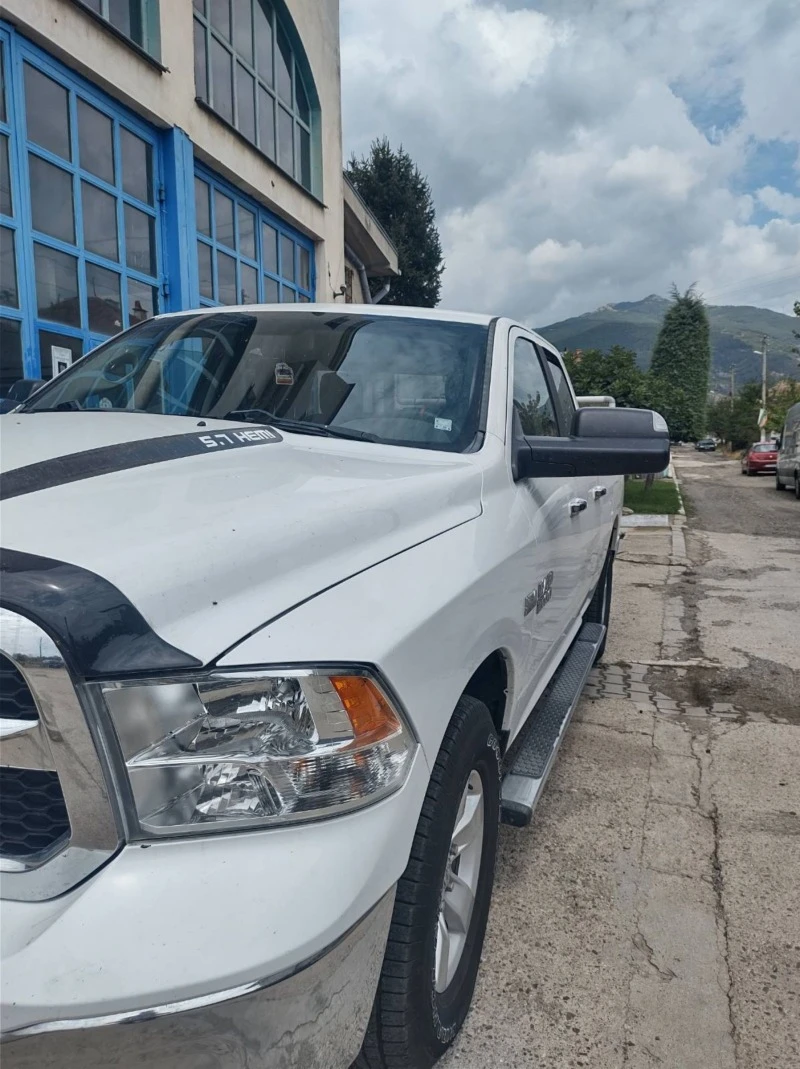 Dodge RAM 1500 Пикап, снимка 11 - Автомобили и джипове - 47439055