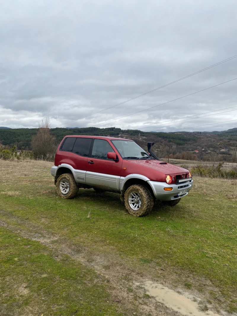 Nissan Terrano, снимка 14 - Автомобили и джипове - 49331302