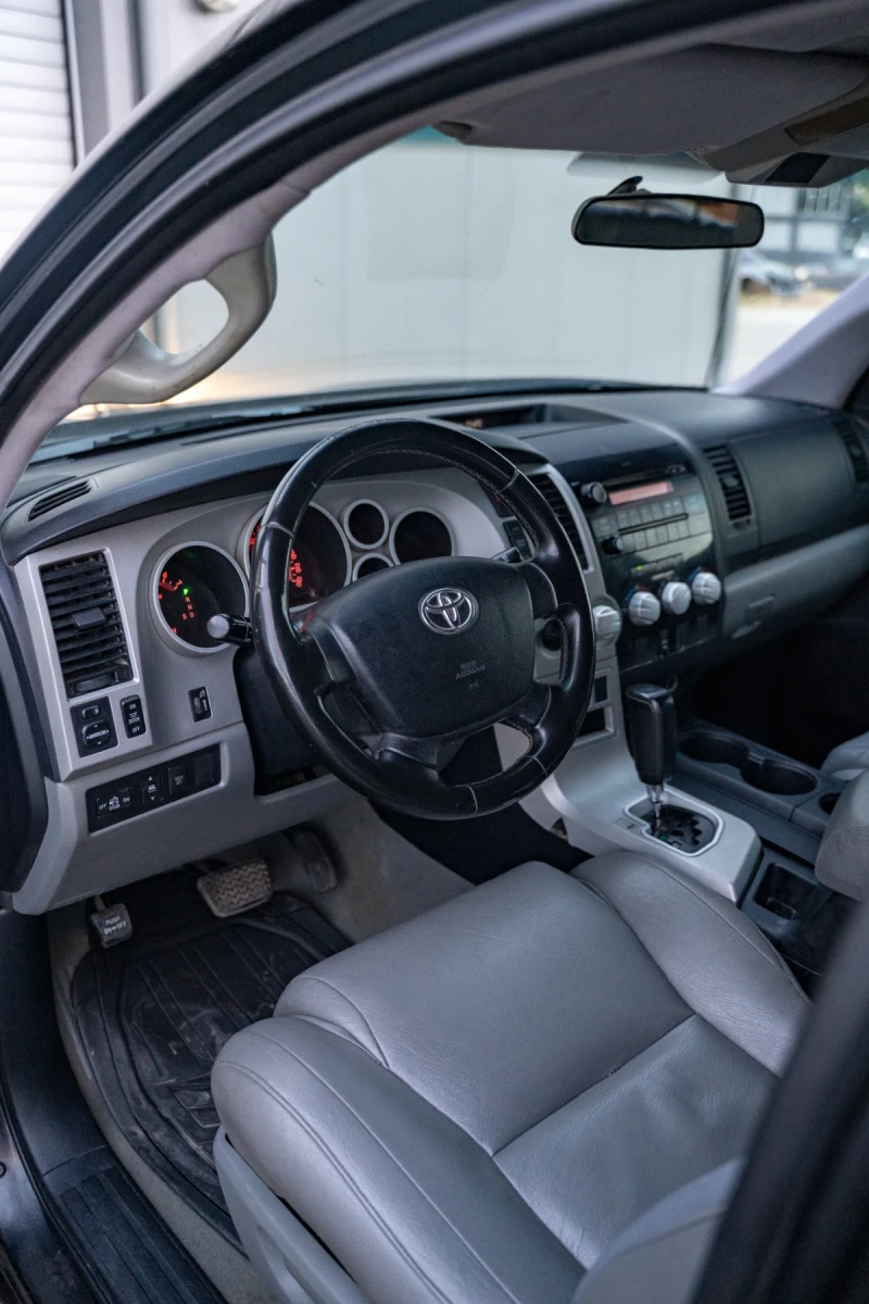 Toyota Tundra 4x4, снимка 8 - Автомобили и джипове - 51359481