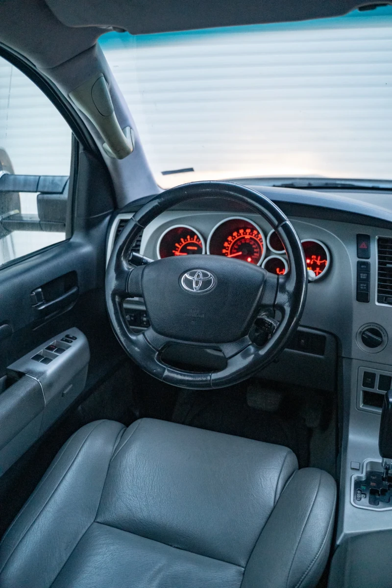 Toyota Tundra 4x4, снимка 10 - Автомобили и джипове - 51359481