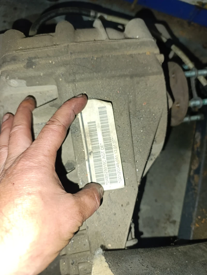 VW Touareg, снимка 2 - Автомобили и джипове - 52944808