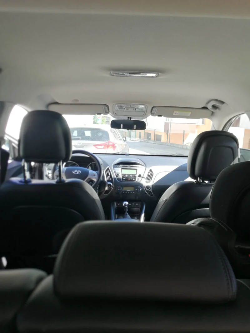 Hyundai IX35 1.7 crdi, снимка 6 - Автомобили и джипове - 52228617