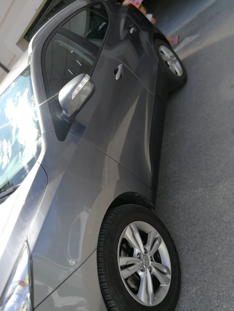 Hyundai IX35 1.7 crdi, снимка 3 - Автомобили и джипове - 52228617