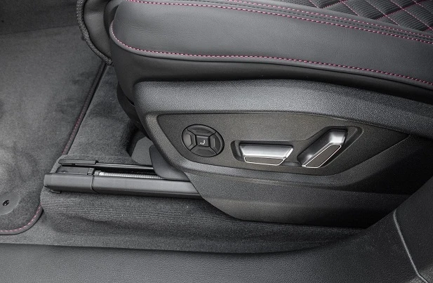 Audi Q7 55 TFSIe Quattro S-line = NEW = Гаранция - изображение 4