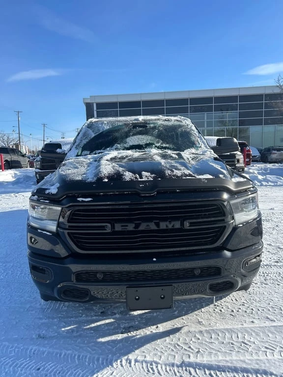 Dodge RAM 1500 * Sport 4x4 Crew Cab 5'7" Box * CARFAX * Б - изображение 6