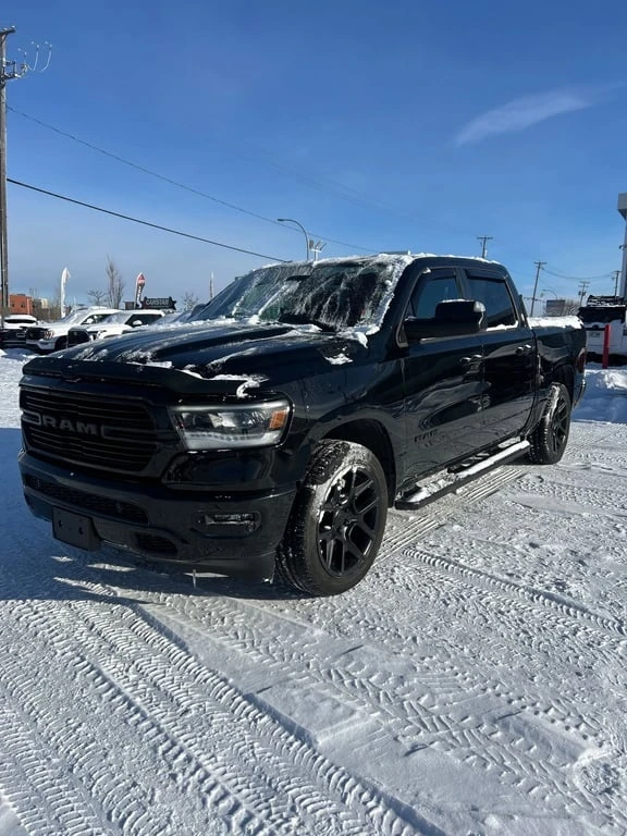 Dodge RAM 1500 * Sport 4x4 Crew Cab 5'7" Box * CARFAX * Б