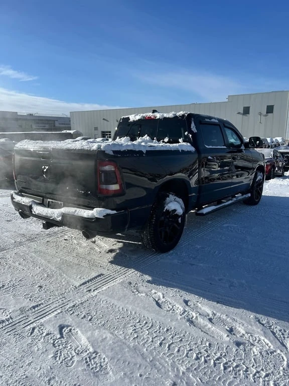 Dodge RAM 1500 * Sport 4x4 Crew Cab 5'7" Box * CARFAX * Б - изображение 3