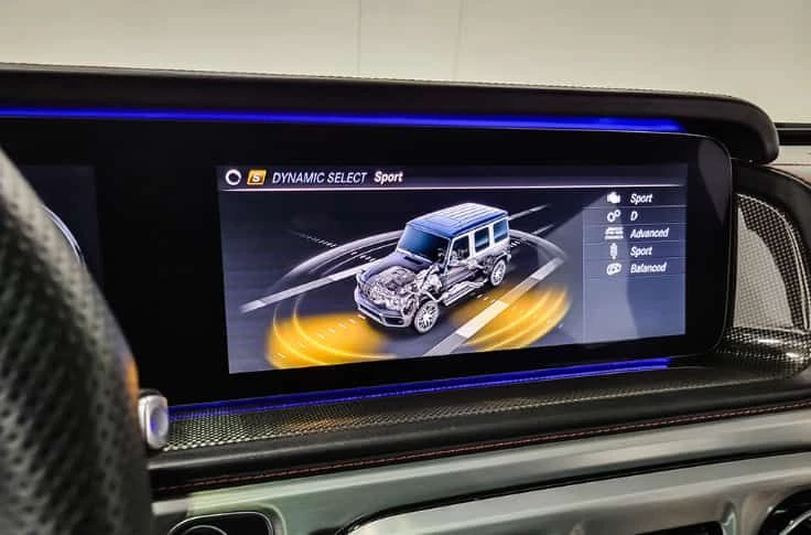 Mercedes-Benz G 63 AMG | DISTRONIC| 360| МАСАЖ| ПОДГРЕВ| ОБДУХ| BURMESTER, снимка 9 - Автомобили и джипове - 54016369