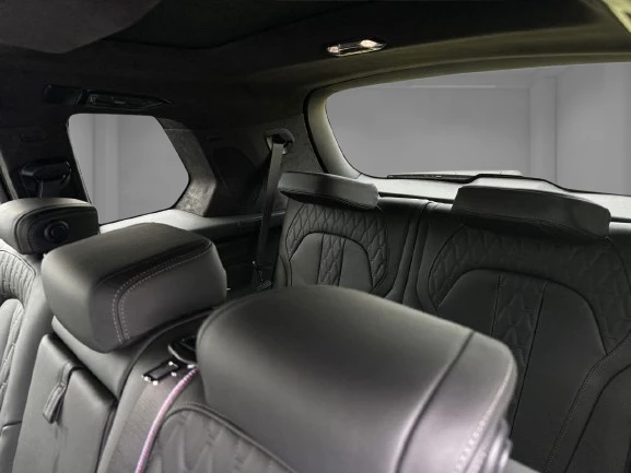 BMW X7 M60i xDrive = NEW = M-Sport Pro Гаранция, снимка 7 - Автомобили и джипове - 56117402