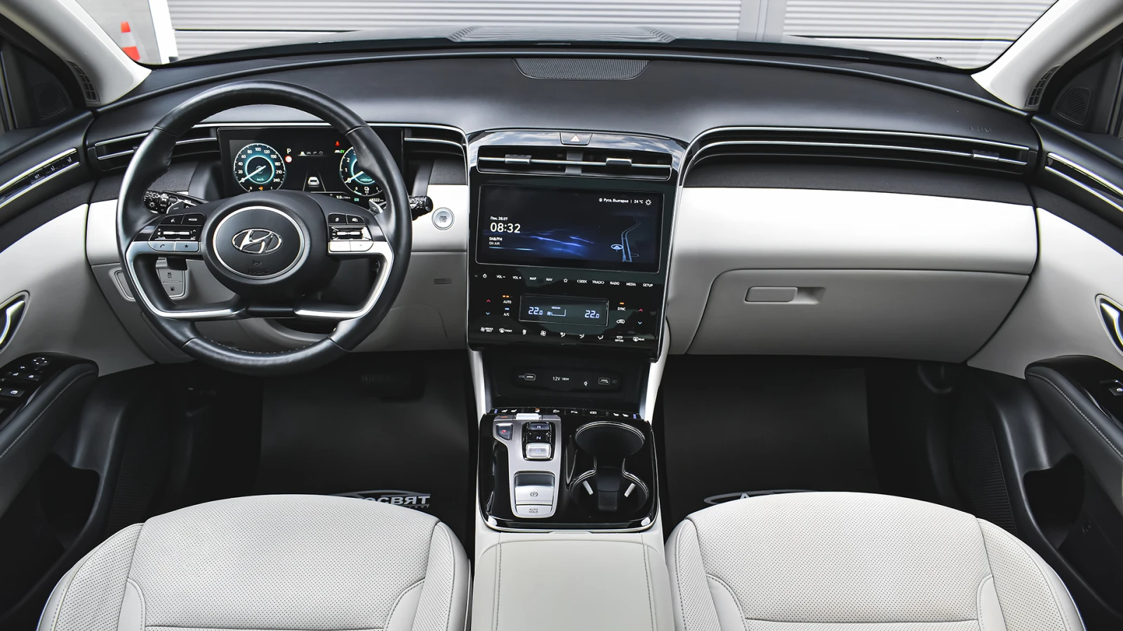 Hyundai Tucson 1.6 T-GDi PREMIUM Plug-in Hybrid 4x4 Automatic - изображение 8