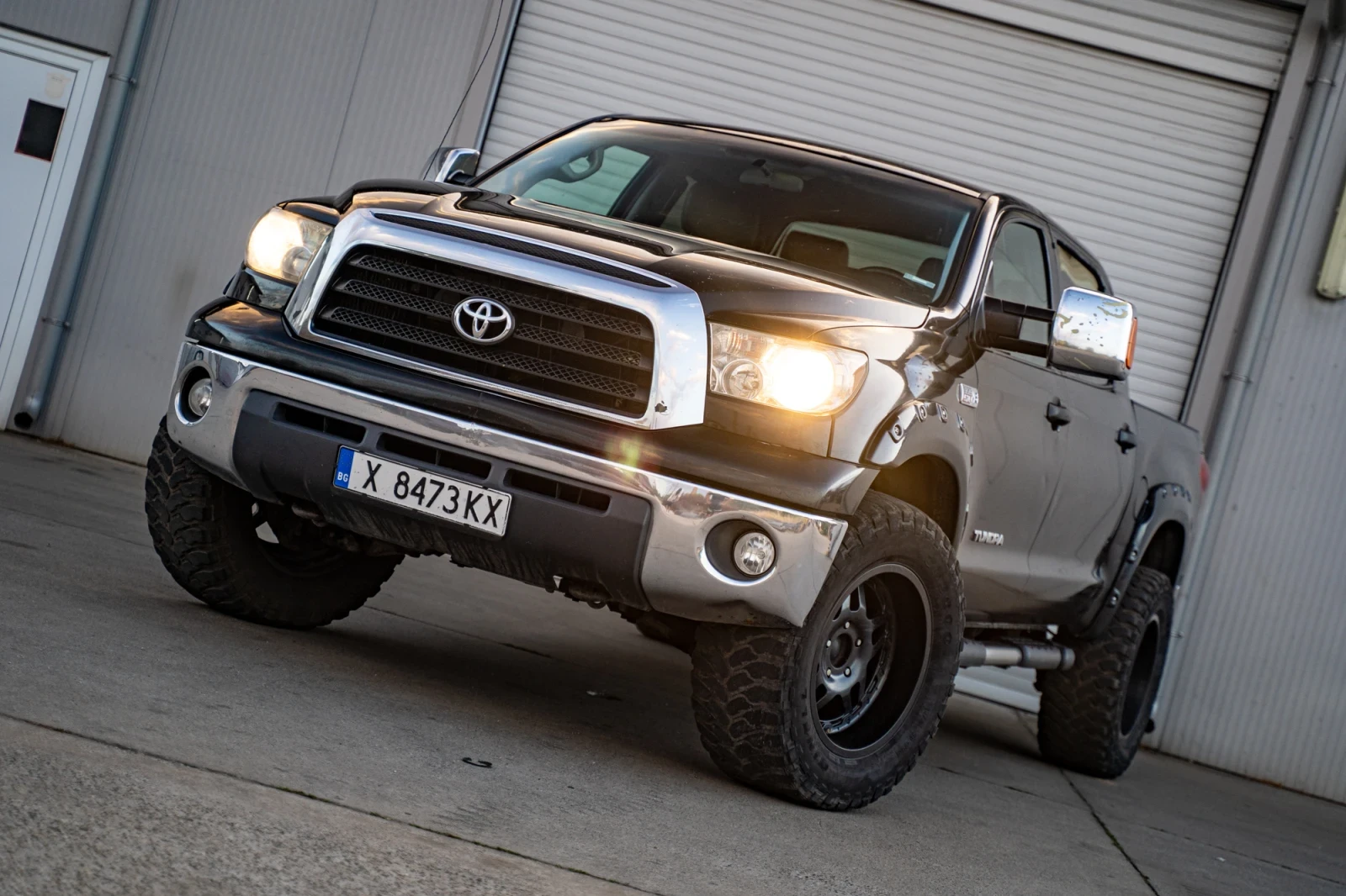 Toyota Tundra 4x4 - изображение 3