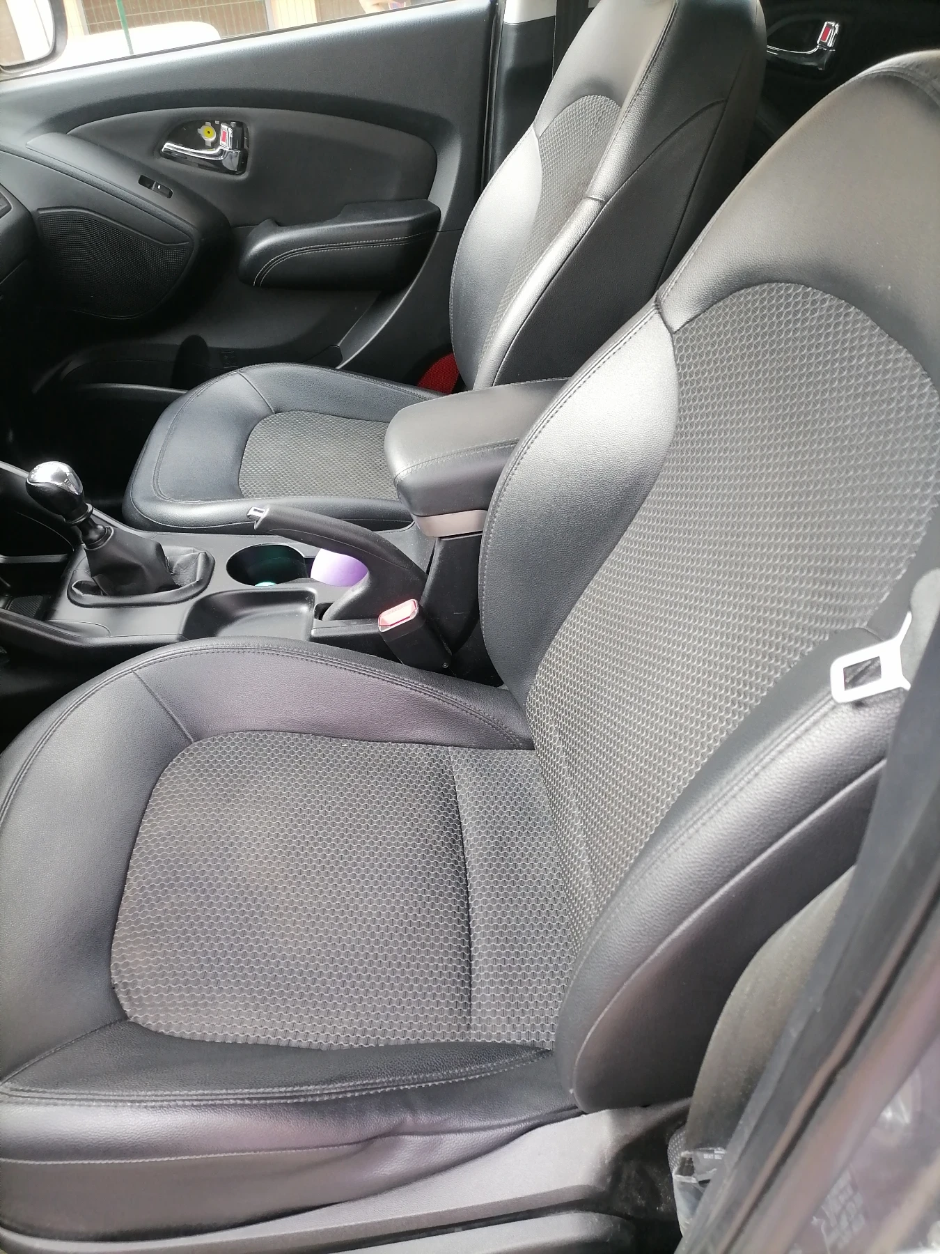 Hyundai IX35 1.7 crdi, снимка 7 - Автомобили и джипове - 54537976