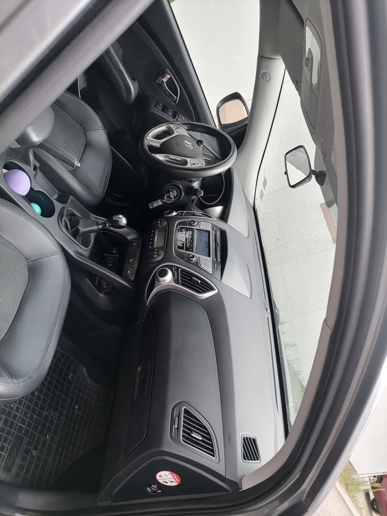 Hyundai IX35 1.7 crdi, снимка 5 - Автомобили и джипове - 54537976