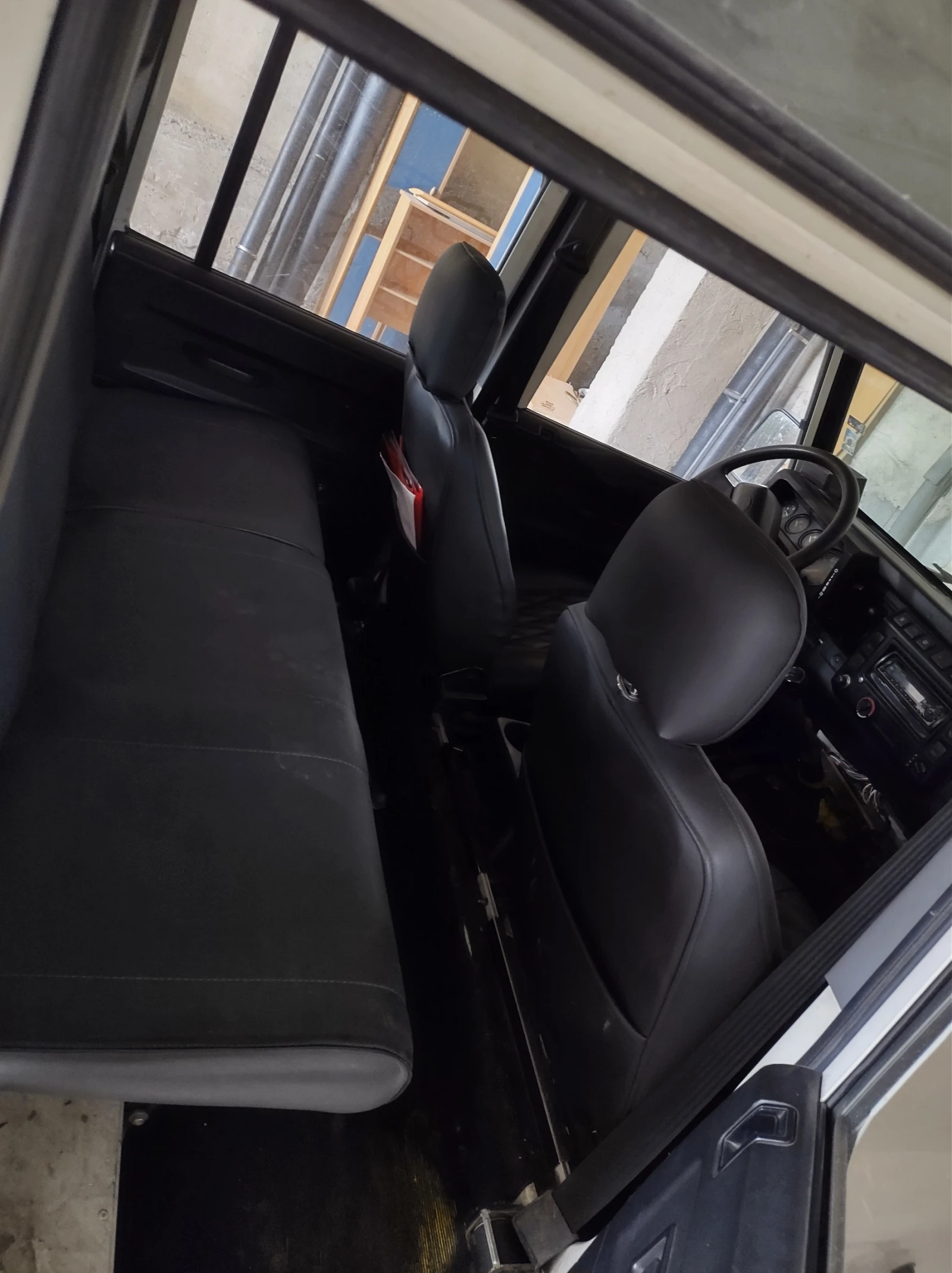 Land Rover Defender 110  2.5 td5  - изображение 3